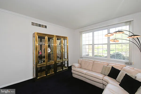$570,000 | 235 Pinecrest Lane, Lansdale, PA 19446