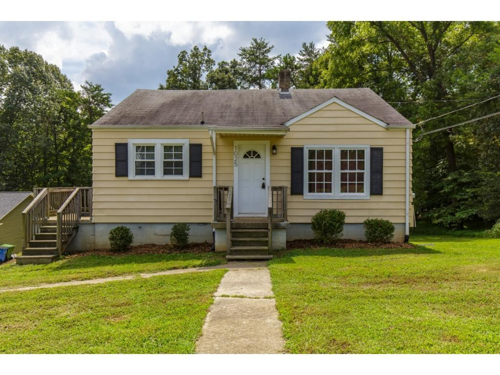 1025 East Hanover Road Graham, NC 27253 - Photo 1 of 18 Gallery Image 1