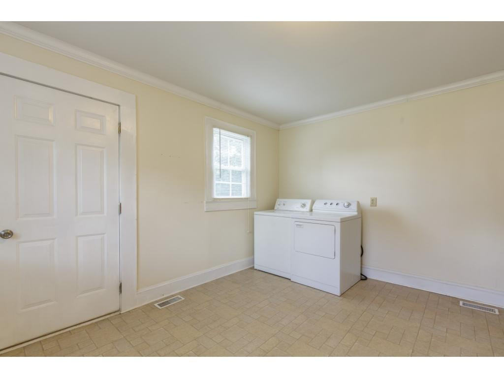 1025 East Hanover Road Graham, NC 27253 - Photo 13 of 18 Gallery Image 13