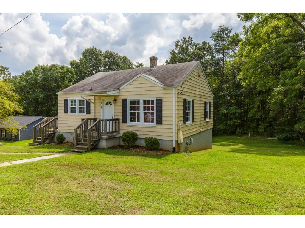 1025 East Hanover Road Graham, NC 27253 - Photo 2 of 18 Gallery Image 2