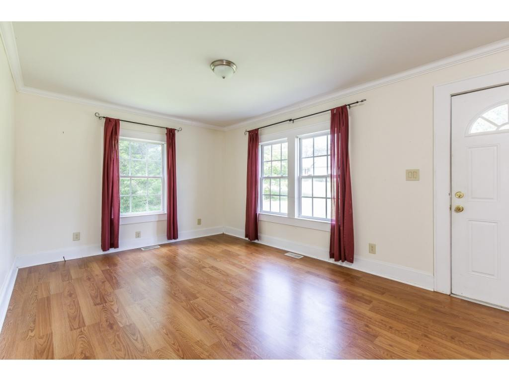 1025 East Hanover Road Graham, NC 27253 - Photo 4 of 18 Gallery Image 4