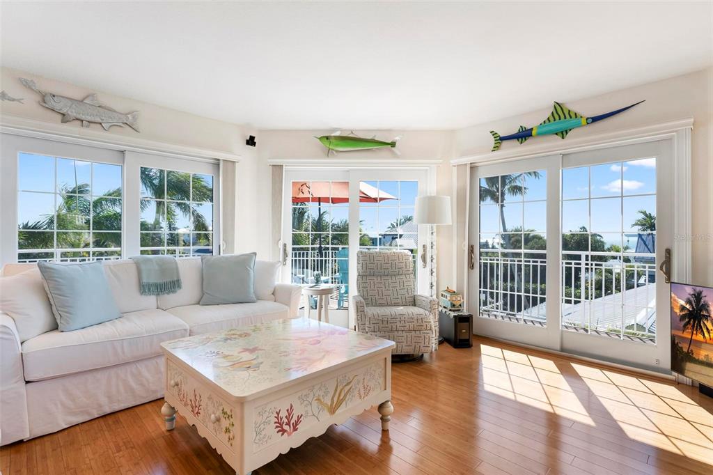 106 79th Street Holmes Beach, FL 34217 - Photo 17 of 98