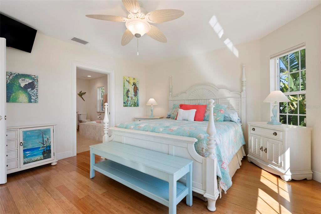 106 79th Street Holmes Beach, FL 34217 - Photo 36 of 98