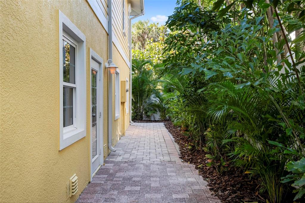 106 79th Street Holmes Beach, FL 34217 - Photo 72 of 98