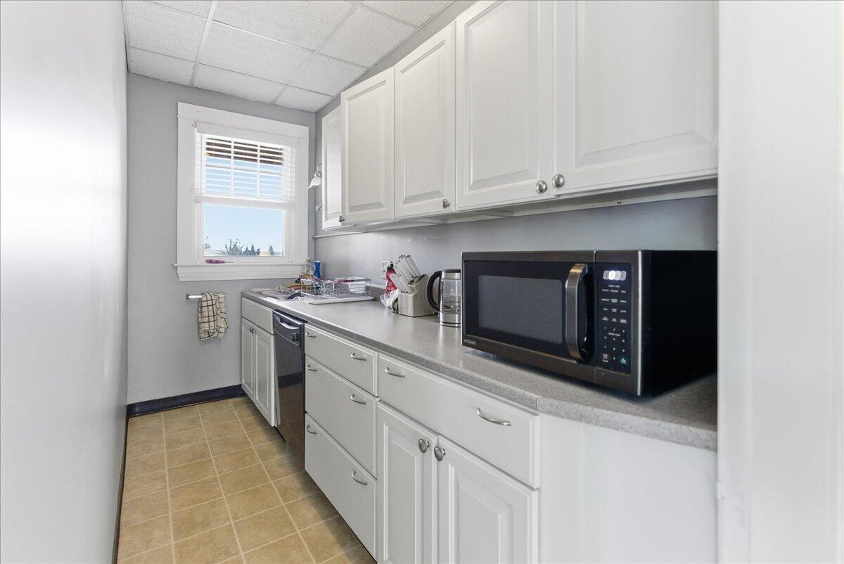 23 Janelle Street Lewiston, ME 04240 - Photo 18 of 54 Kitchen Unit 1