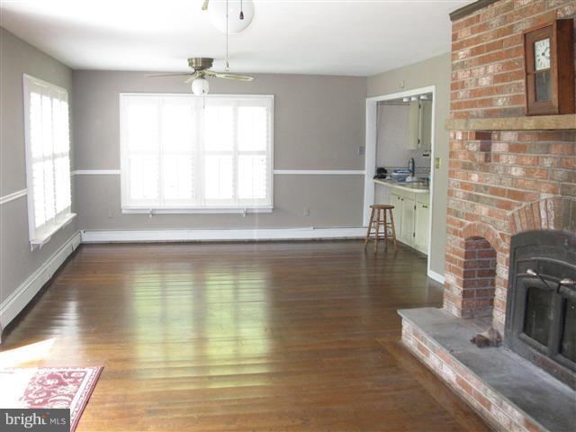 435 Blacksnake Road Elkton, MD 21921 - Photo 8 of 24 Family Room