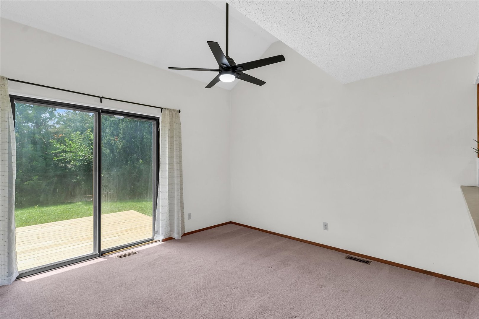 706 Higgins Road Champaign, IL 61822 - Photo 12 of 37 Gallery Image 12