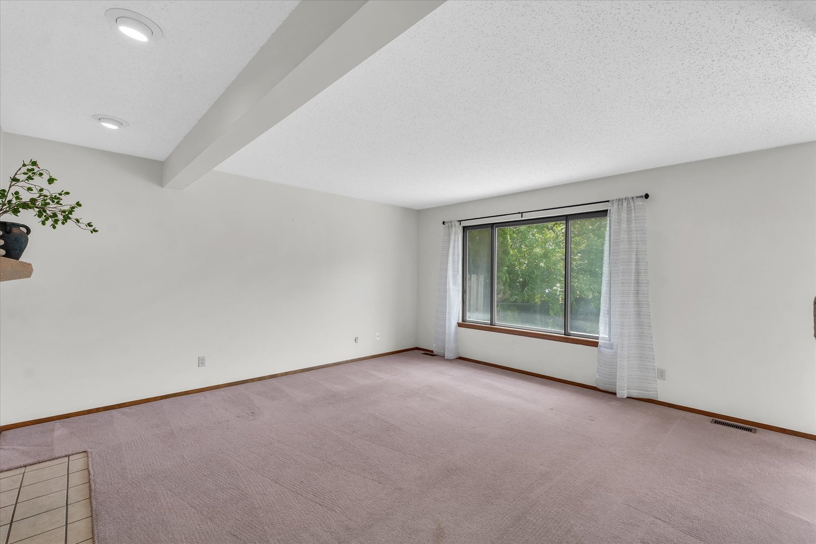706 Higgins Road Champaign, IL 61822 - Photo 15 of 37 Gallery Image 15