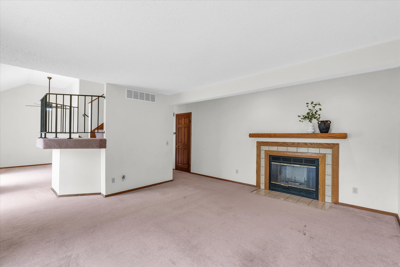 706 Higgins Road Champaign, IL 61822 - Photo 16 of 37 Gallery Image 16