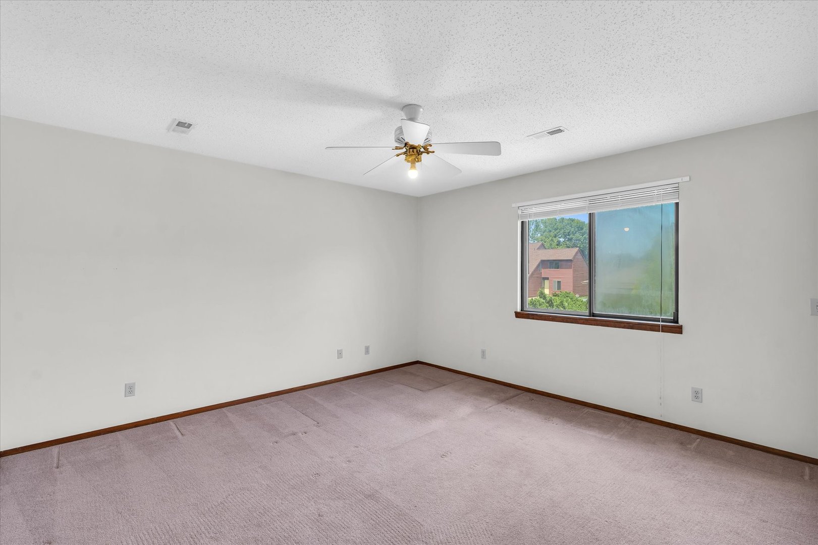 706 Higgins Road Champaign, IL 61822 - Photo 22 of 37 Gallery Image 22