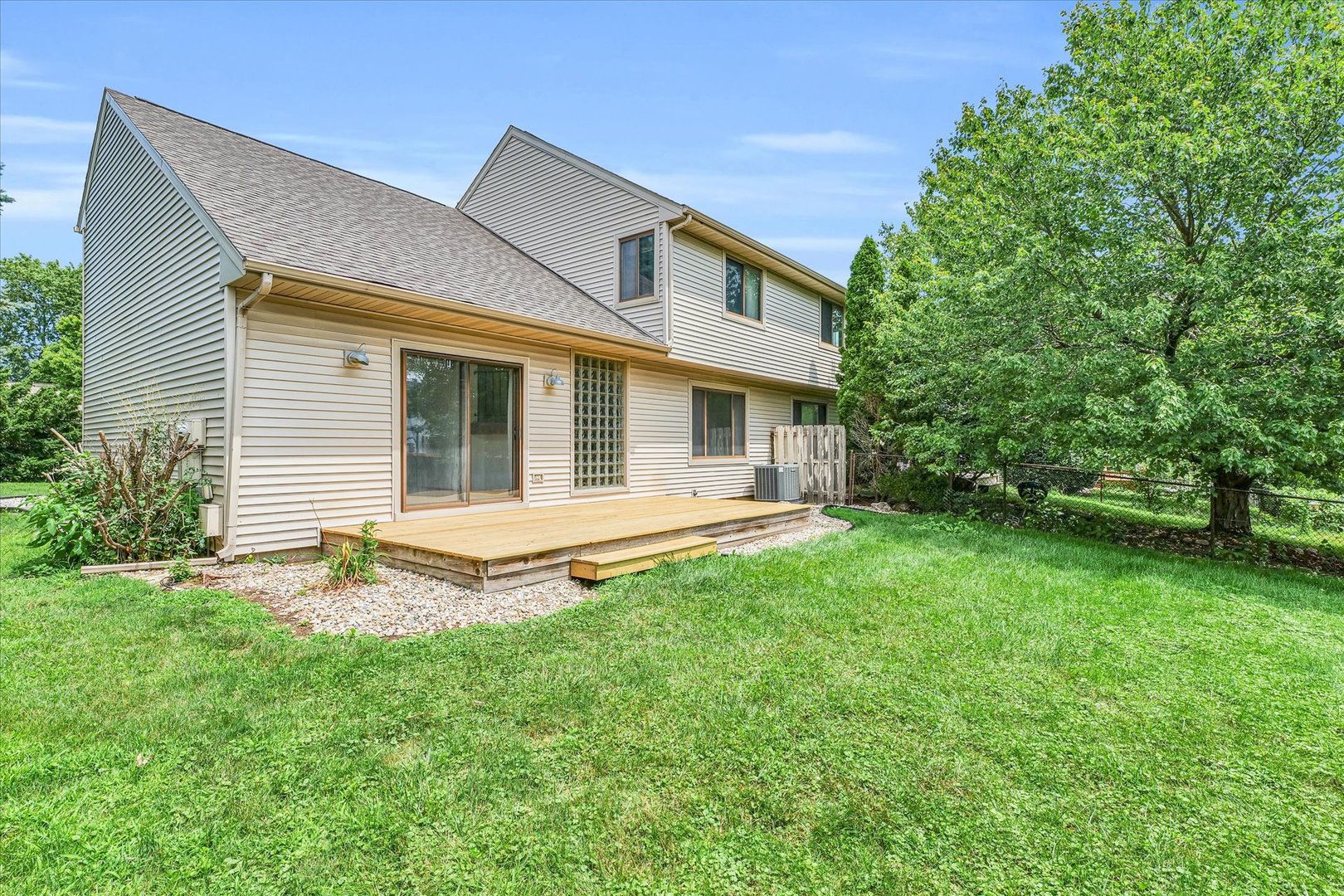 706 Higgins Road Champaign, IL 61822 - Photo 35 of 37 Gallery Image 35