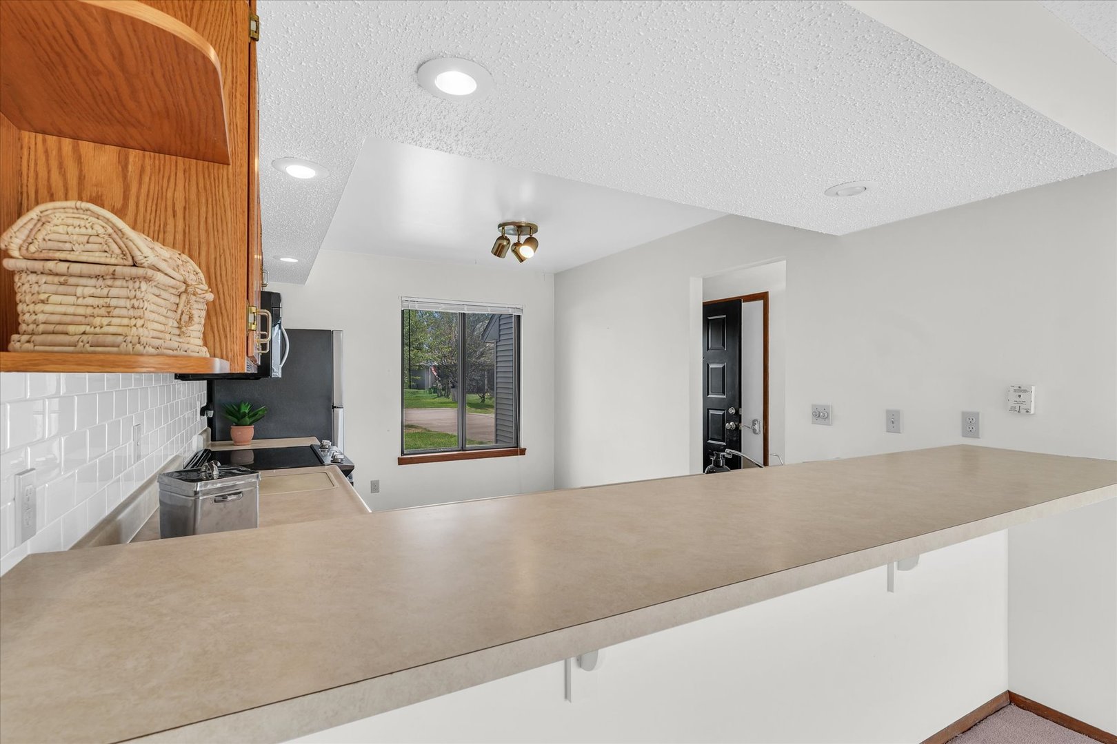 706 Higgins Road Champaign, IL 61822 - Photo 10 of 37 Gallery Image 10