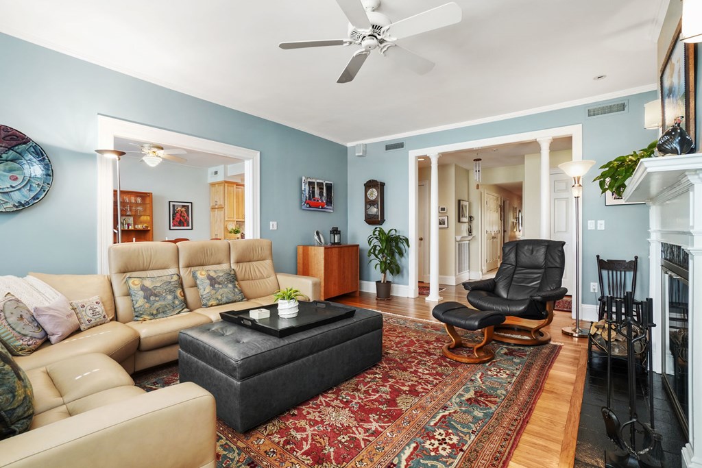 30 Dean Road, Unit D3 Brookline, MA 02445 - Photo 3 of 33 Gallery Image 3