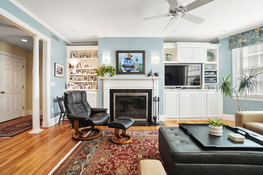 30 Dean Road, Unit D3 Brookline, MA 02445 - Photo 5 of 33 Gallery Image 5