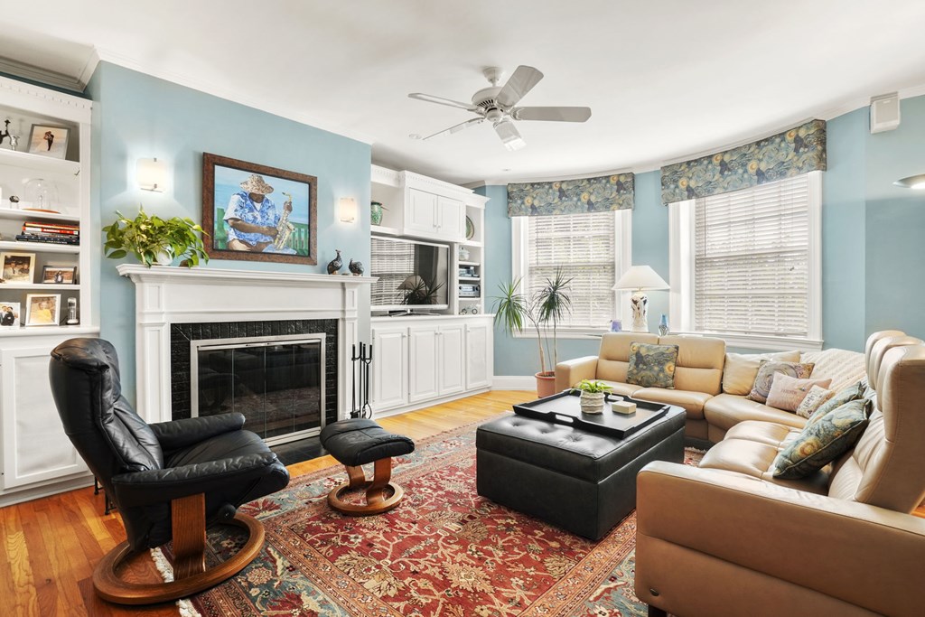 30 Dean Road, Unit D3 Brookline, MA 02445 - Photo 6 of 33 Gallery Image 6