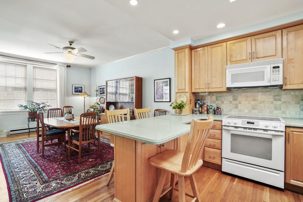 30 Dean Road, Unit D3 Brookline, MA 02445 - Photo 10 of 33 Gallery Image 10