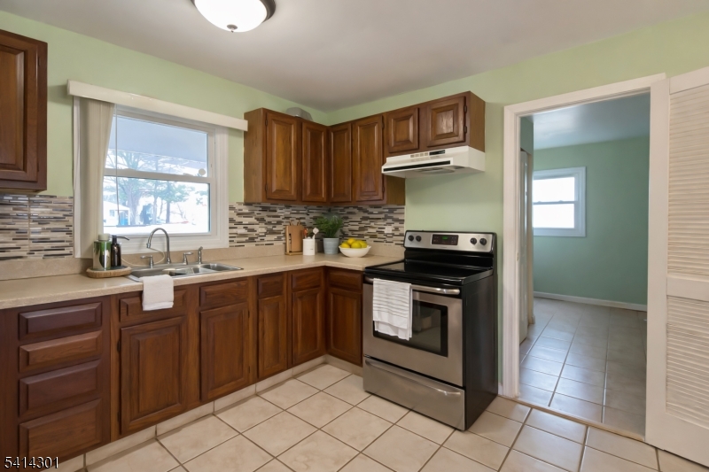 1 Montclair Lane Willingboro, NJ 08046 - Photo 4 of 13