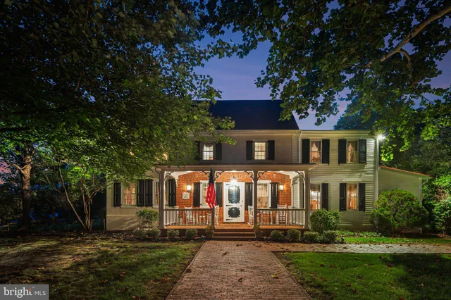 front view of house with a yard