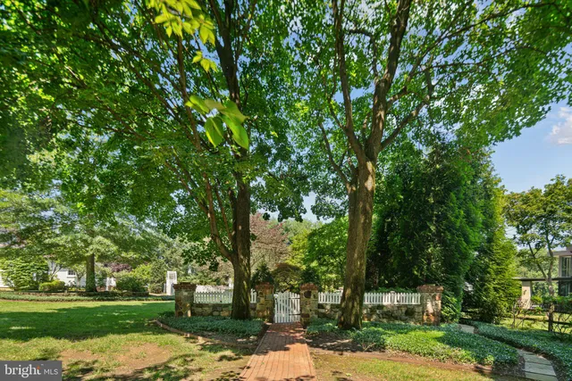 $1,499,000 | 801 Cox Road, Moorestown, NJ 08057