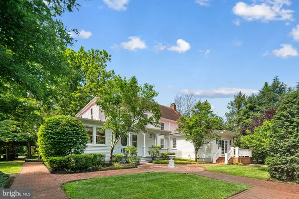 $1,399,000 | 801 Cox Road, Moorestown, NJ 08057