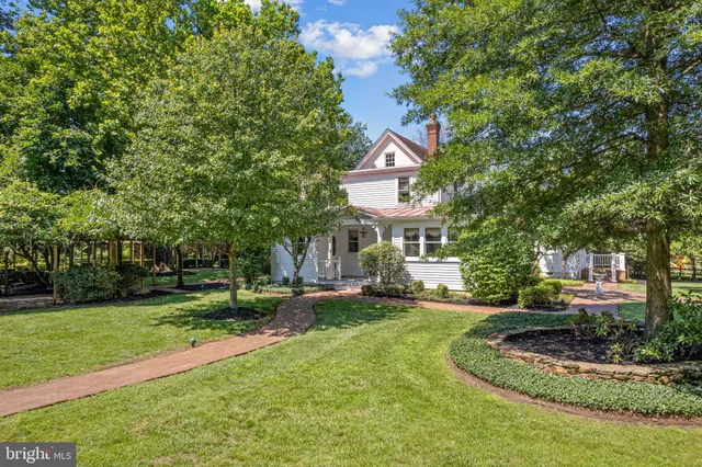 $1,599,000 | 801 Cox Road, Moorestown, NJ 08057