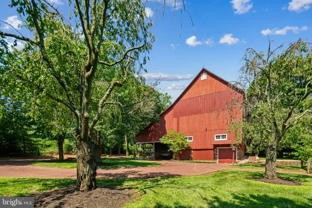 $1,599,000 | 801 Cox Road, Moorestown, NJ 08057