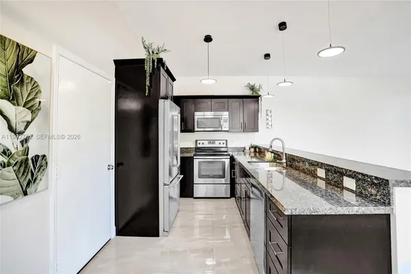 $3,500 | 60 Northeast 26th Street, Unit 60, Wilton Manors, FL 33305