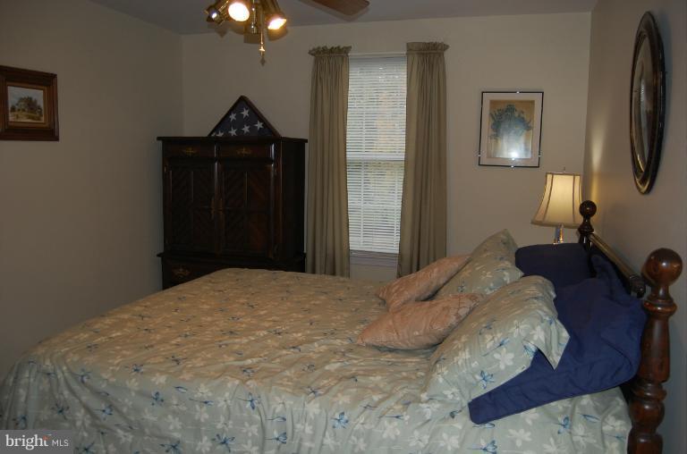 15135 Callohan Court Silver Spring, MD 20906 - Photo 4 of 27 Bedroom