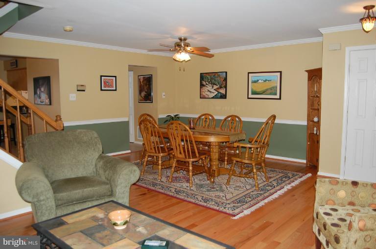 15135 Callohan Court Silver Spring, MD 20906 - Photo 8 of 27 Dining Room