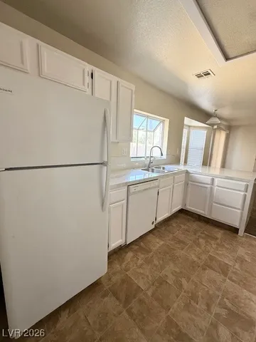 $2,100 | 1719 Mesquite Court, Henderson, NV 89014