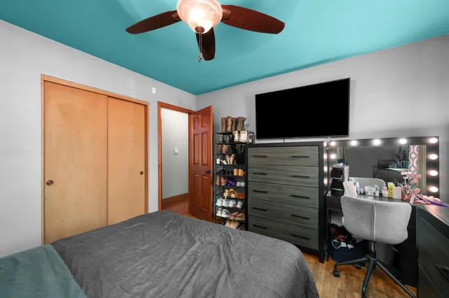 $218,000 | 1209 Meadow Ln Drive, Bettendorf, IA 52722