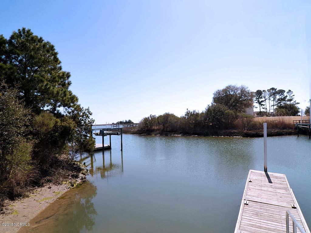 704 Hughes Road Hampstead, NC 28443 - Photo 28 of 29 704 Hughes Rd community dock