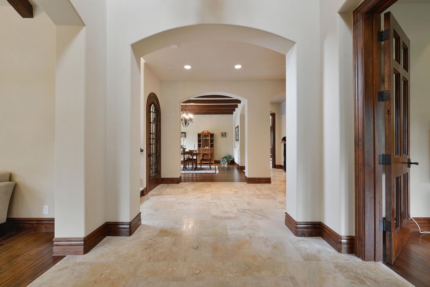 632 Fairway Circle Hillsborough, CA 94010 - Photo 5 of 56