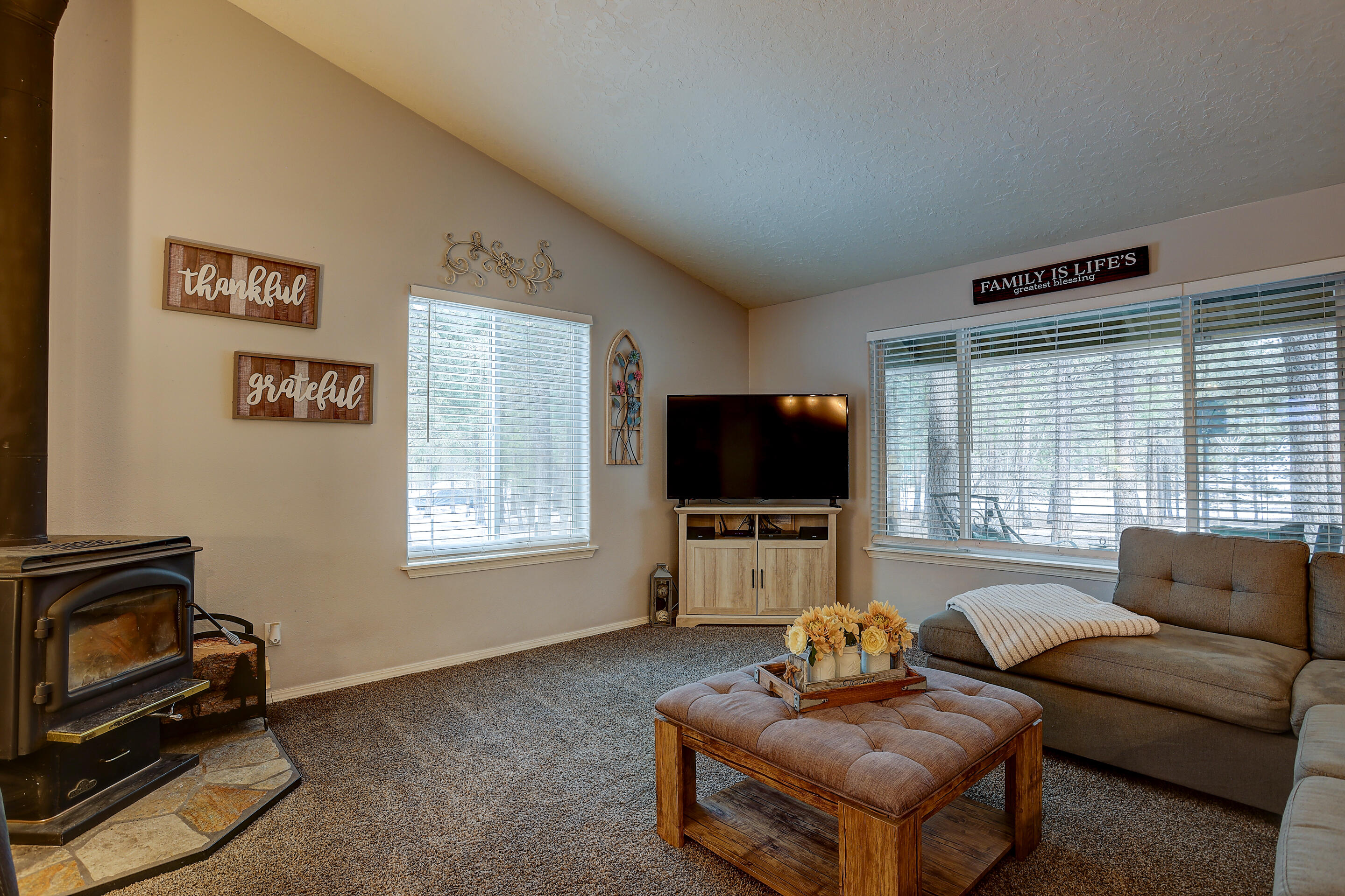 53185 Andrews Road La Pine, OR 97739 - Photo 5 of 36 53185 Andrews Road MLS-1