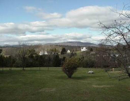 581 Farmington Road Hardy, VA 24101 - Photo 3 of 3 a view of a green field