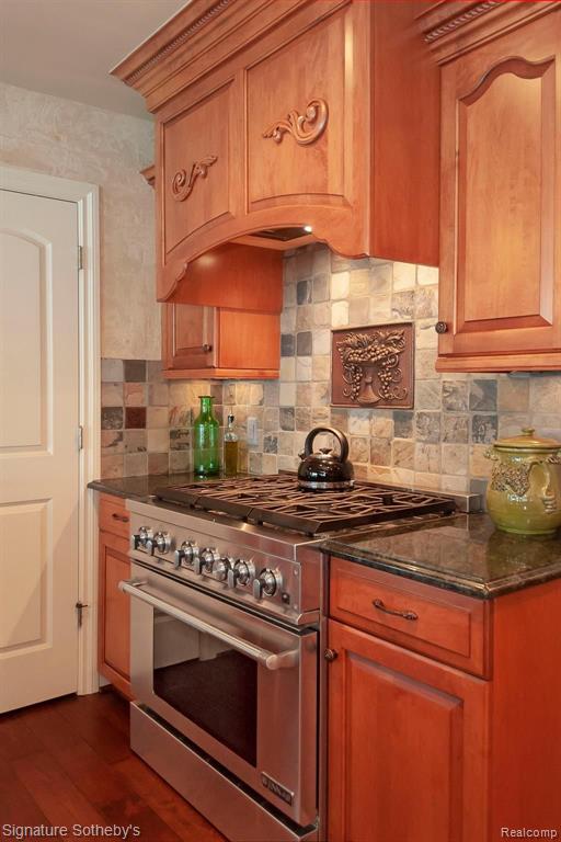 204 Gallogly Road Lake Angelus, MI 48326 - Photo 23 of 85