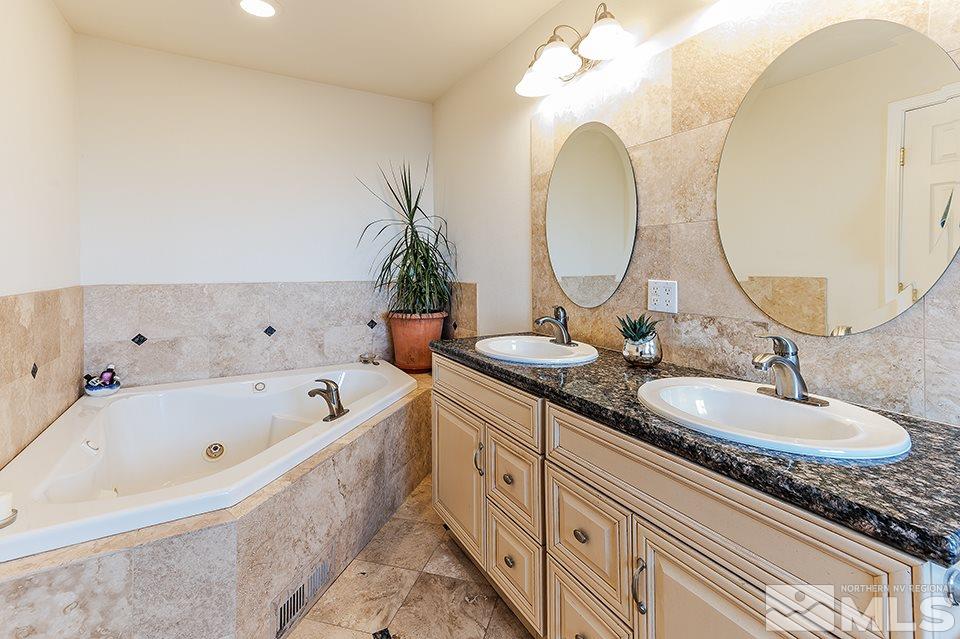 2595 Skyline Boulevard Reno, NV 89509 - Photo 12 of 25 Photo 12