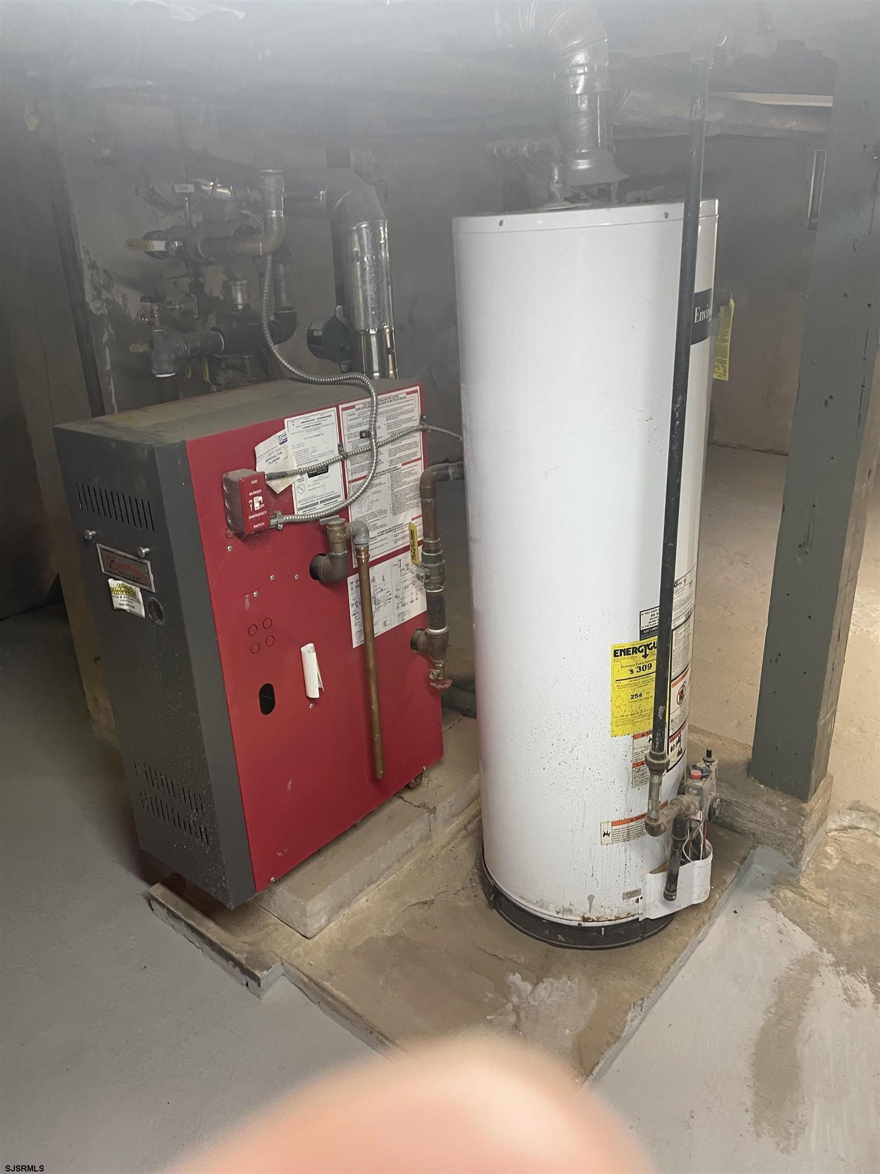 509 Buffalo Avenue Egg Harbor City, NJ 08215 - Photo 8 of 14 a view of a living room