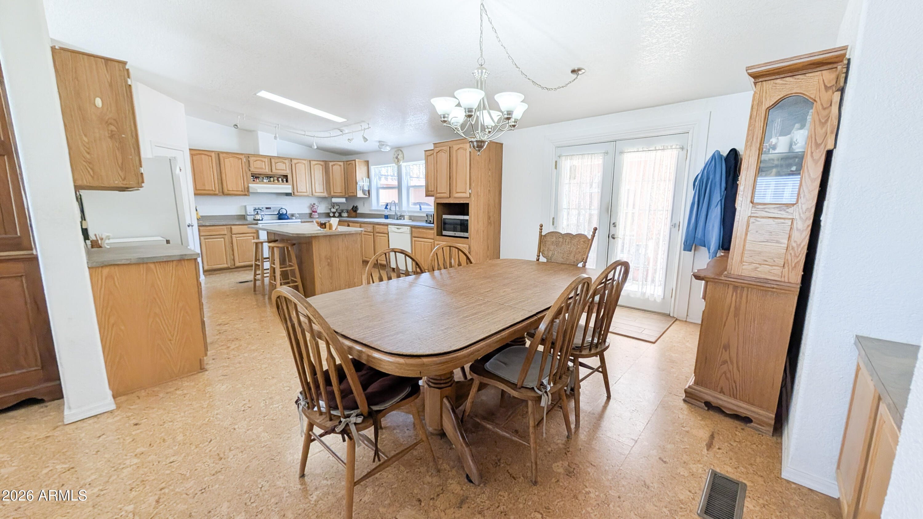 5800 Brittney Lane Rimrock, AZ 86335 - Photo 9 of 83 Kitchen (12)