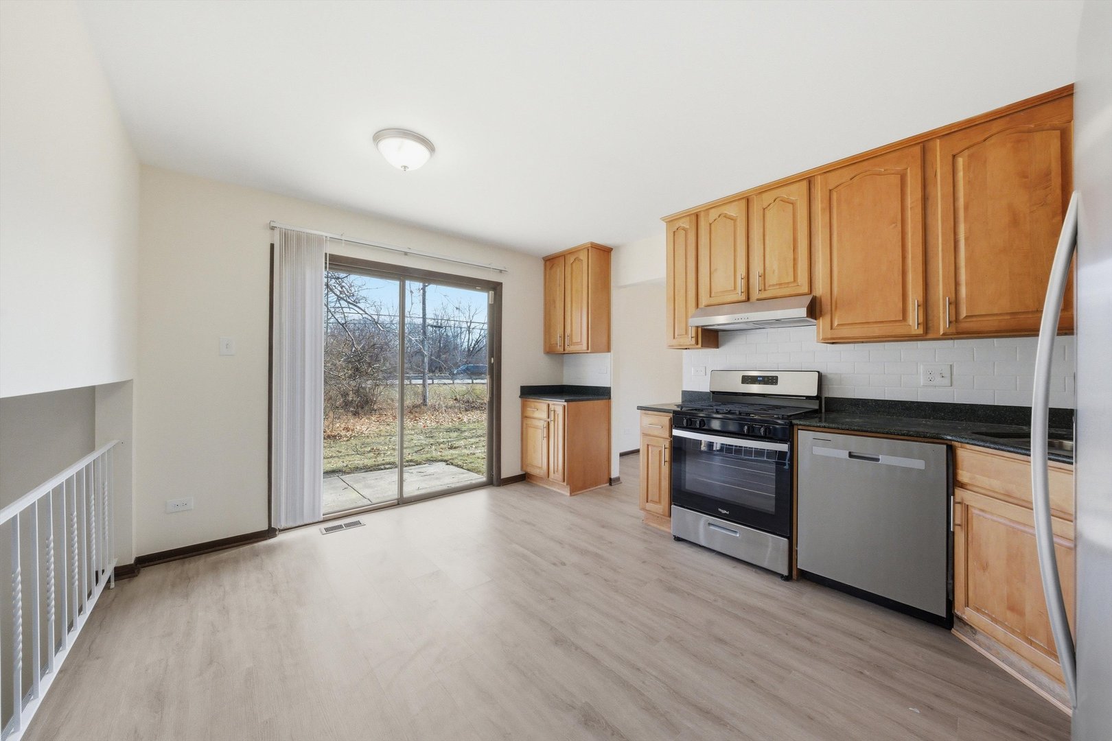 831 Violet Lane Matteson, IL 60443 - Photo 4 of 21