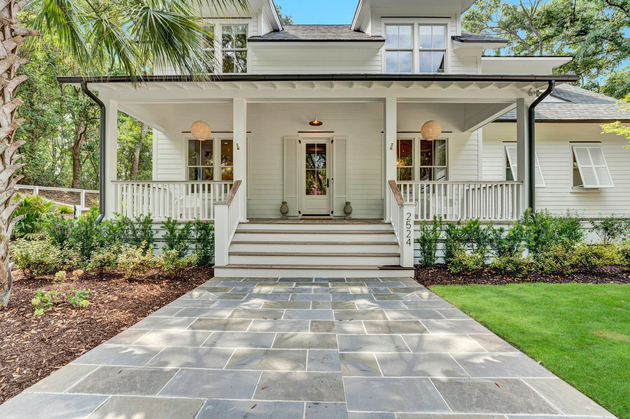 2524 Goldbug Ave - (67)