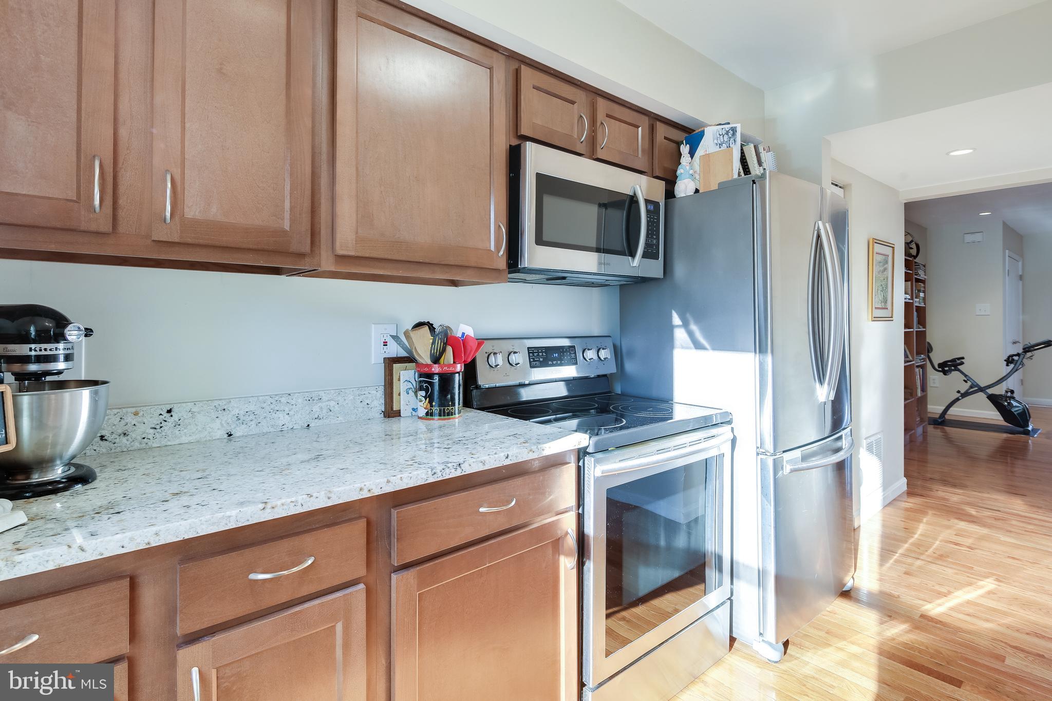 8 Ashmont Court Silver Spring, MD 20906 - Photo 10 of 37 Stainless Appliances