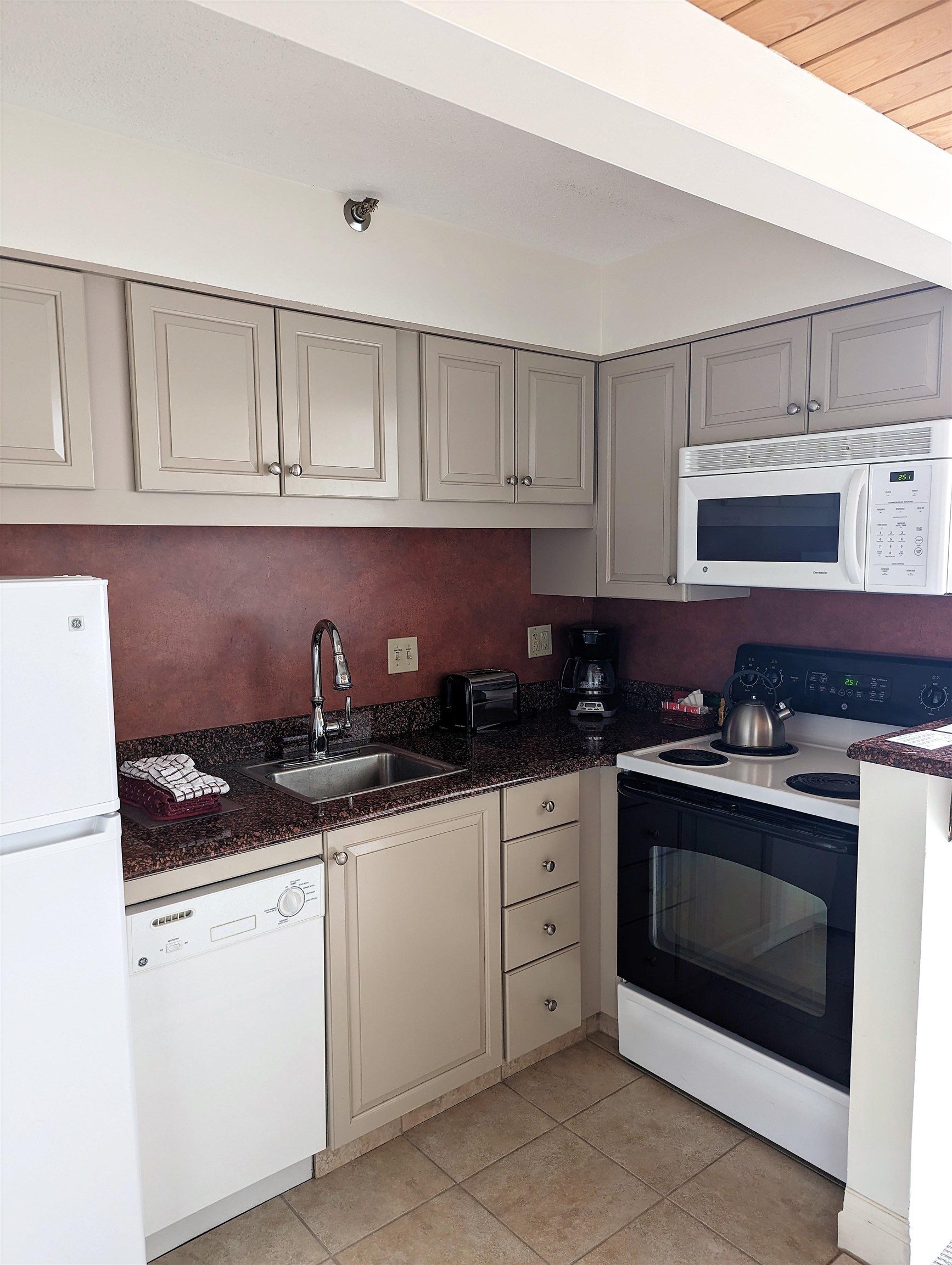 90 Loon Mountain Road, Unit 1306A Lincoln, NH 03251 - Photo 6 of 35 Gallery Image 6