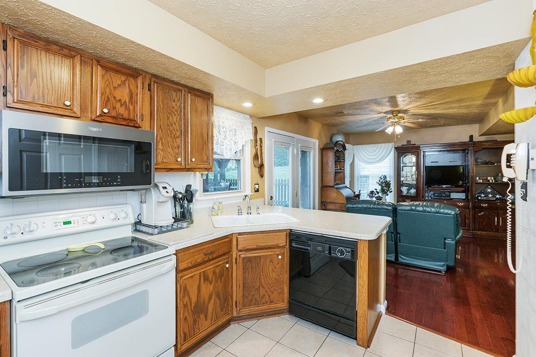 1182 Rockbridge Road Lexington, KY 40515 - Photo 13 of 31 Photo 13