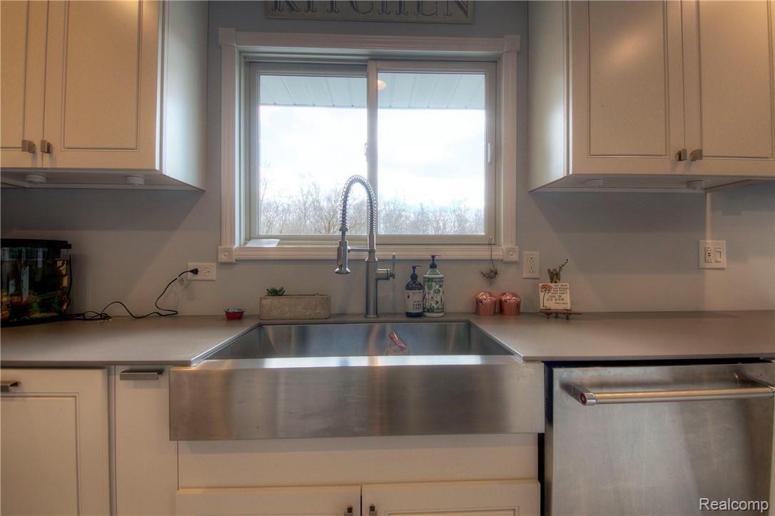 2477 Norton Road Howell, MI 48843 - Photo 12 of 42 931A0232_3_4.jpg