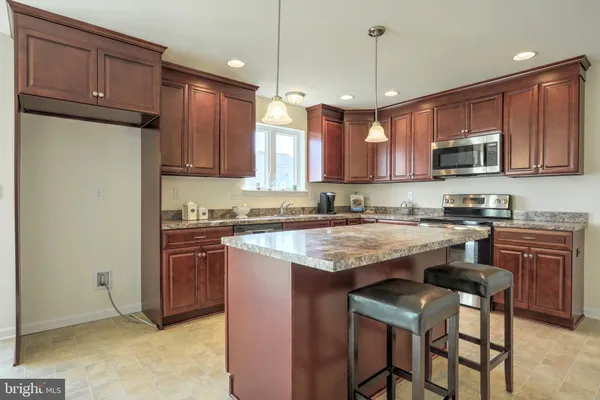 $434,900 | 322 Valley View Circle, Unit 138, York, PA 17408