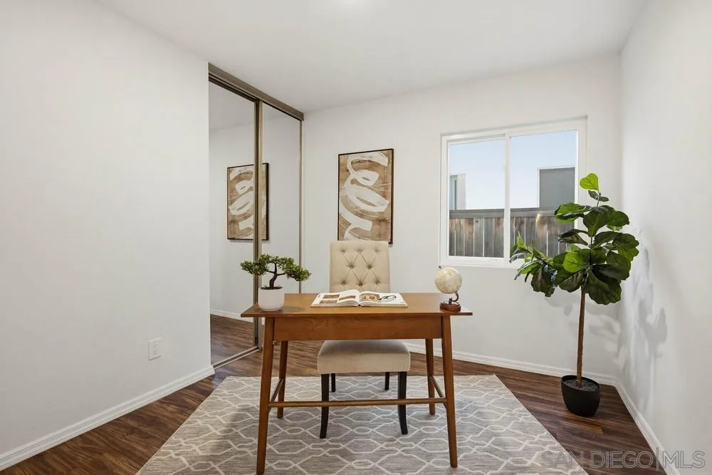 39900 Quigley Road Murrieta, CA 92562 - Photo 49 of 58 a dining room with furniture and window