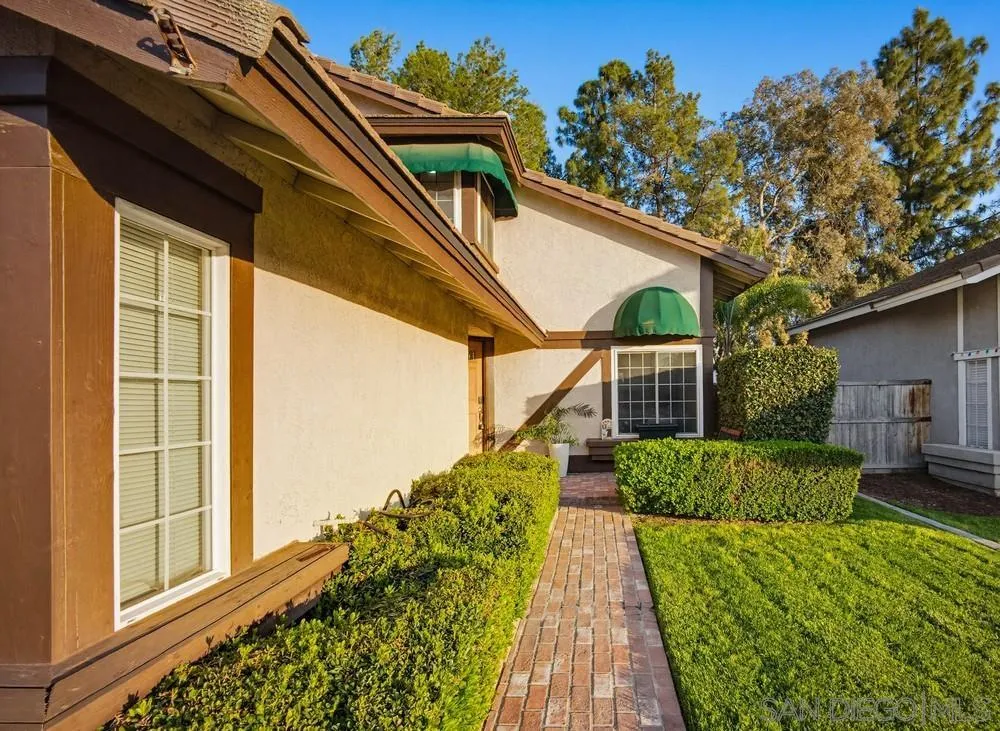 39900 Quigley Road Murrieta, CA 92562 - Photo 10 of 58 a view of a house with a backyard