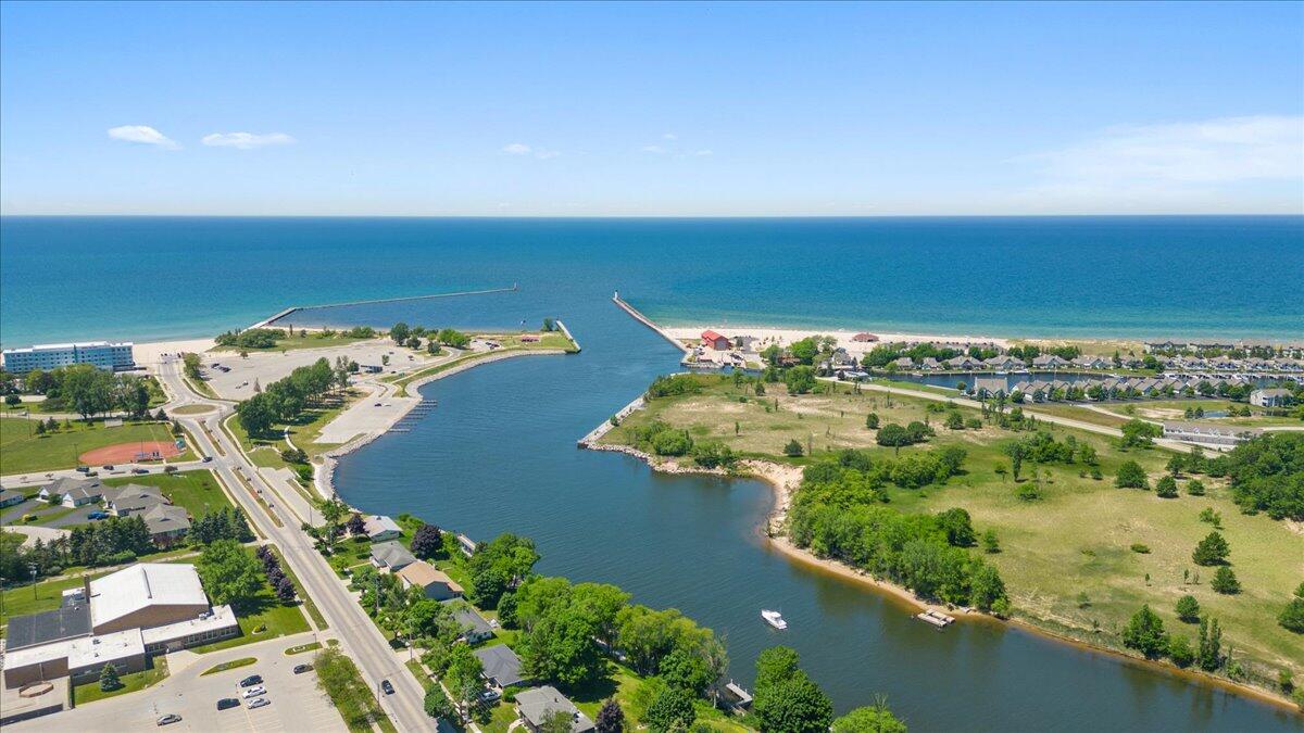 461 5th Street Manistee, MI 49660 - Photo 83 of 89 Beautiful Lake Mi.