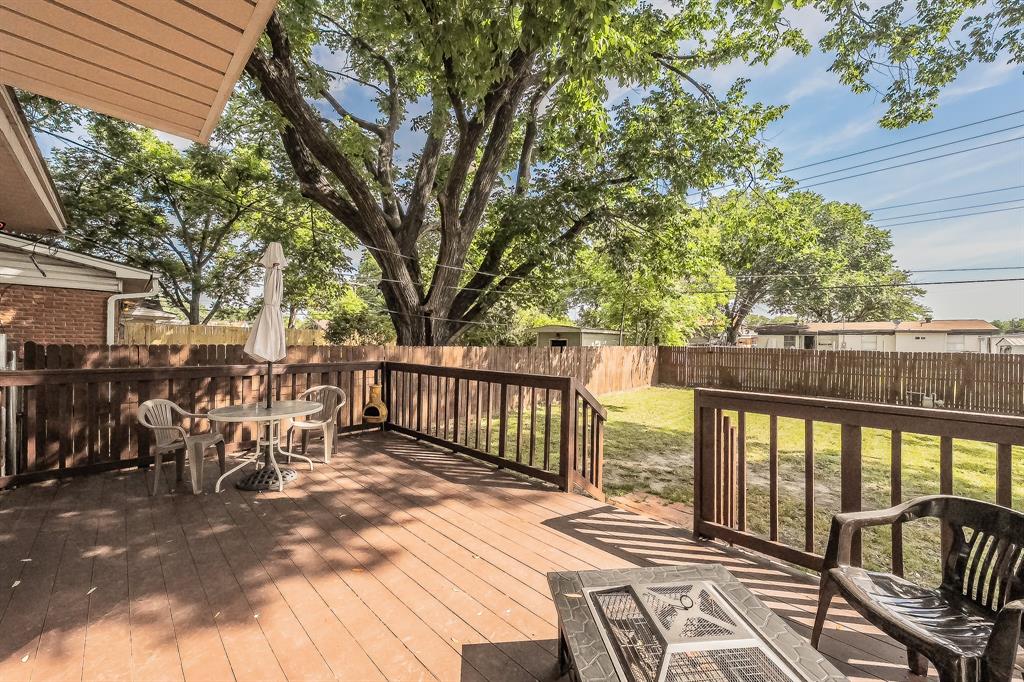 10866 Cassandra Way Dallas, TX 75228 - Photo 20 of 22 a view of a balcony with chairs